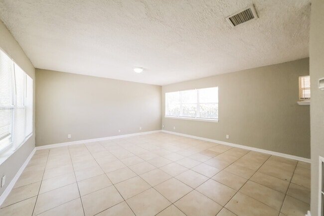 Photo - 1522 NW 10th Ave