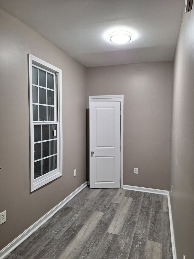 Photo - 745 Franklin Ave