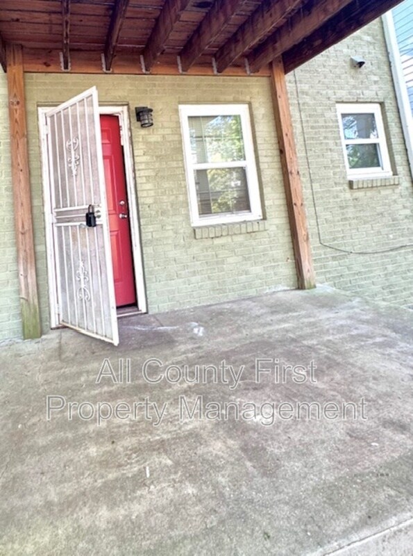 Photo - 927 Fortress Ave SW