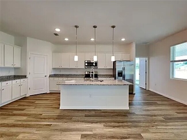 Photo - 16234 Maya Cir