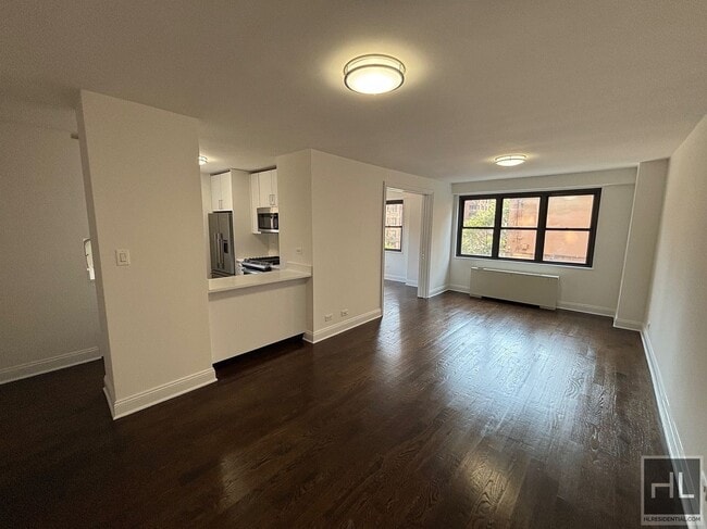 Building Photo - E 16 ST Rental