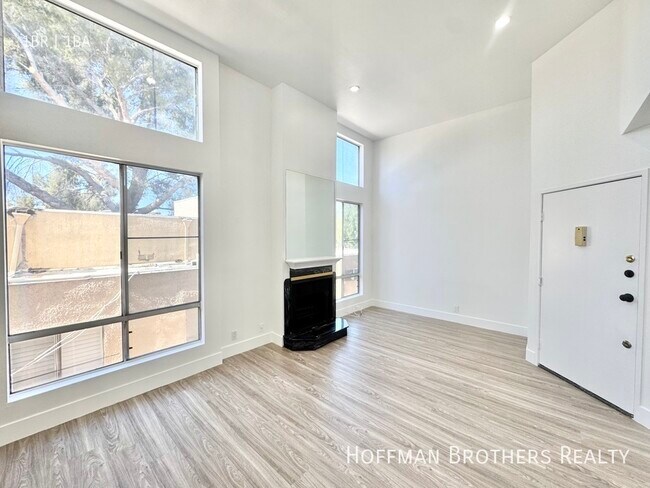 Photo - 15132 Magnolia Blvd Unit 204A