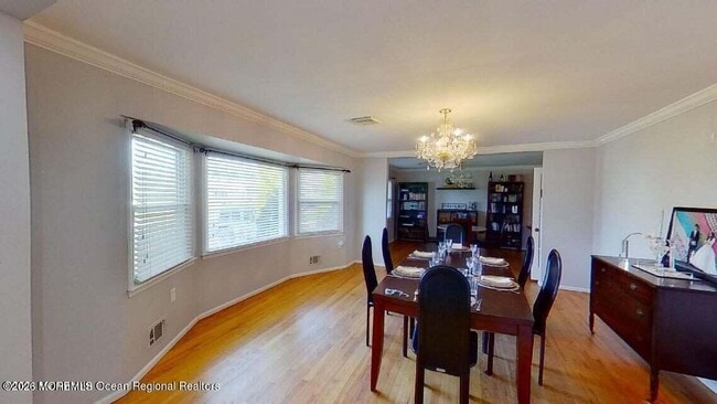 Photo - 743 Shrewsbury Ave