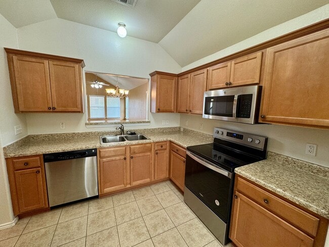 Photo - 5207 Bridgewood Dr