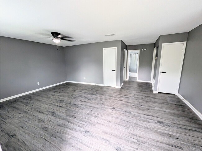 Photo - 2015 Rosalee St Unit 4