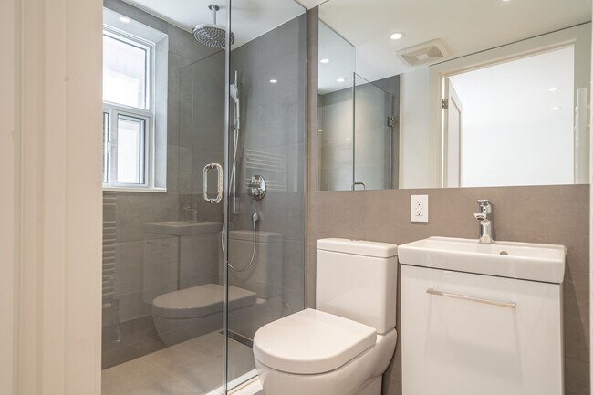 Photo - 26 Balmoral Ave Unit 306