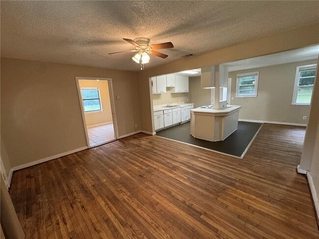 Photo - 4670 Rosewood Dr