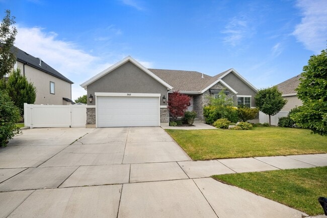 Photo - 707 W Ridgeline Dr