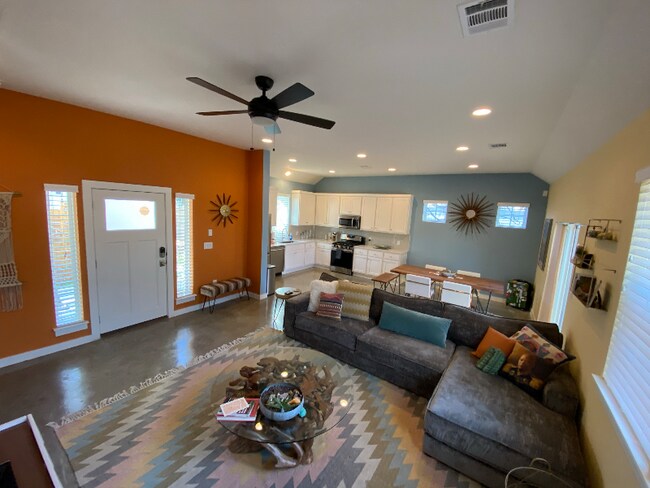 Photo - 2700 Francisco St