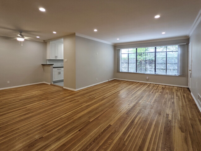 Photo - 458 S Oakhurst Dr Unit 5