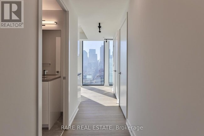 Photo - 284 King St E Unité 2304