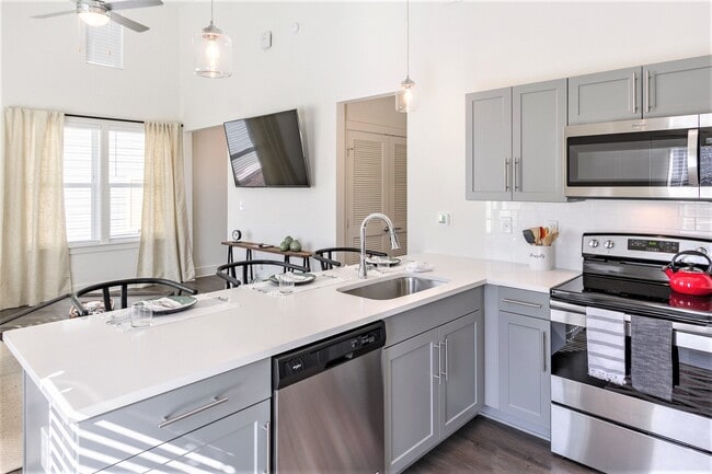 Photo - The Cottages at Old Monrovia