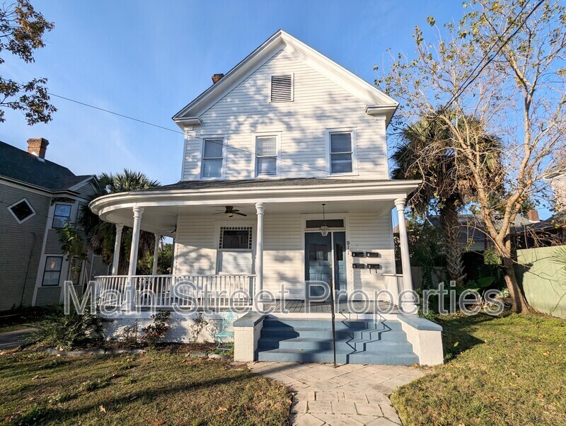 Photo - 911 N Spring St Unit 3