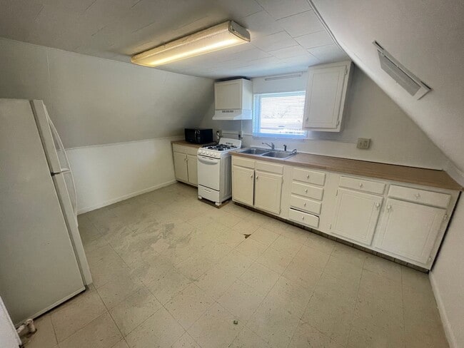 Photo - 954 S 24th St Unidad 1/2