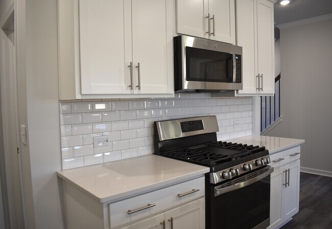 Photo - 5046 Arkose Dr