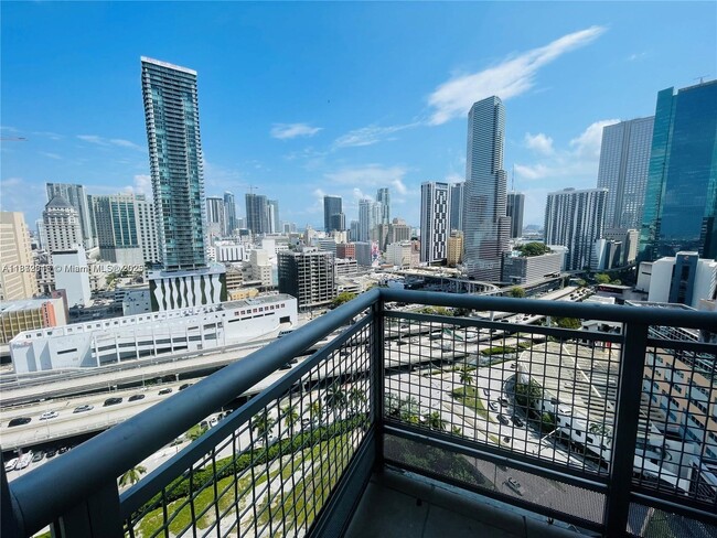 Building Photo - 350 S Miami Ave Unit 2311 Rental
