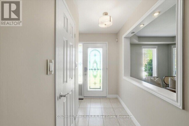Photo - 45 Angier Crescent