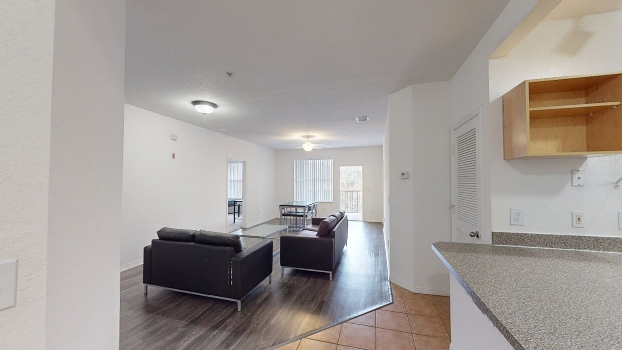 Photo - Lux 13 Apartments