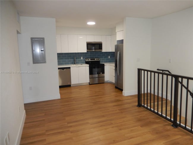 Photo - 16955 SW 100th Ave Unit 10