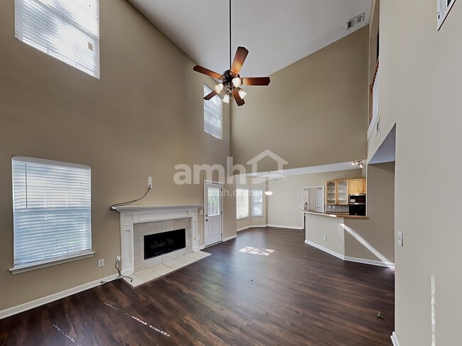 Photo - 6004 W Rosie Ln SE