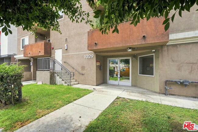 Photo - 1029 S Hobart Blvd Unit 303