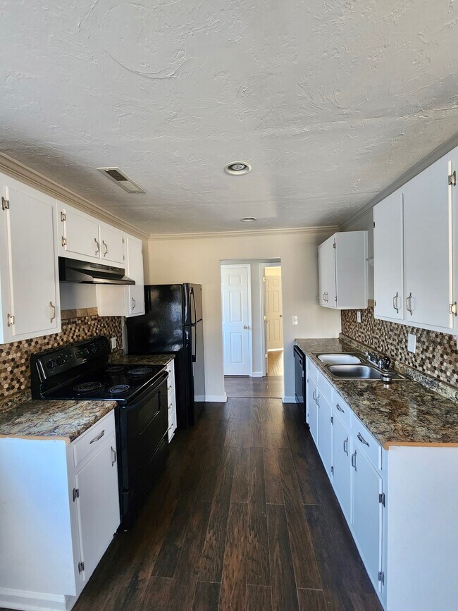 Photo - 1321 Woodward Rd