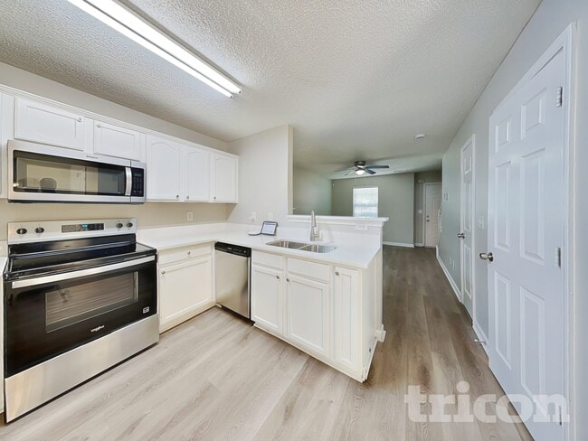 Photo - 3598 Brookstone Way