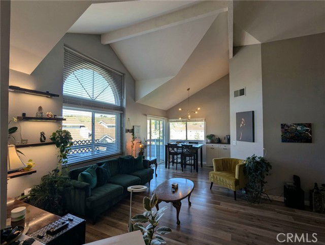 Photo - 26857 Claudette St