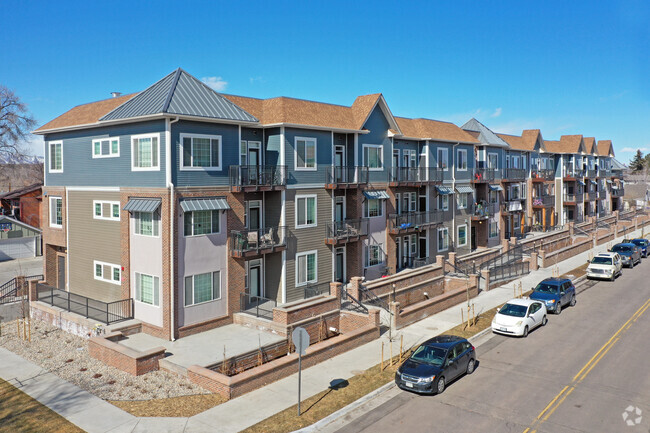 Littleton Crossing - Littleton Crossing Apartments
