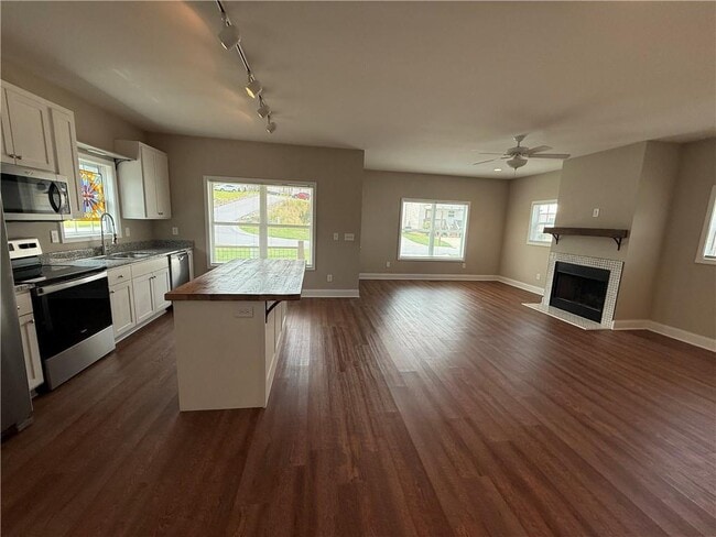 Photo - 519 Liberty Pk Dr