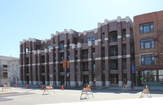 Photo - 1411-1417 W Chicago Ave