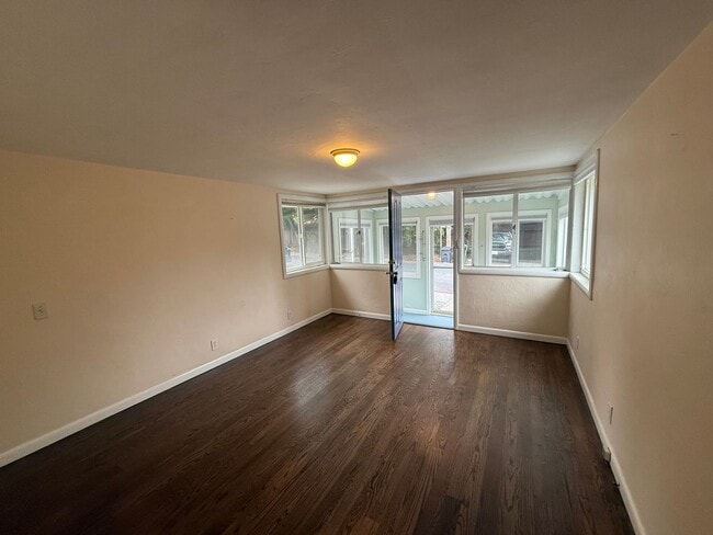 Photo - CHARMING 1Bd/1BA, MILL VALLEY HOUSE IN DES...