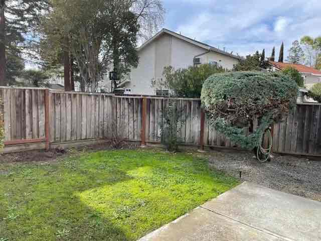 Photo - 123 Brenton Ct