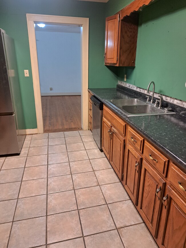 Photo - 66 Davis Ave