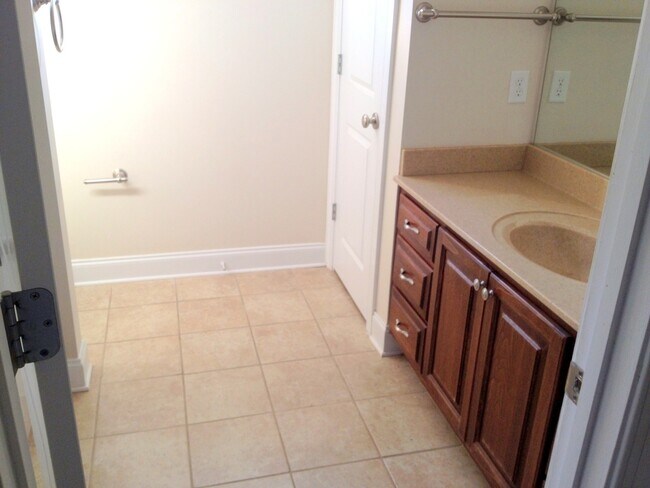 Photo - 109 Ledbury Cove