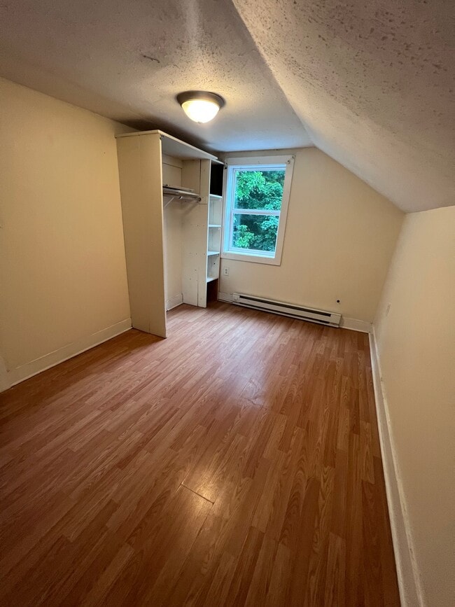 Photo - 148 W Schuyler St