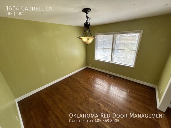 1604 Caddell Ln
