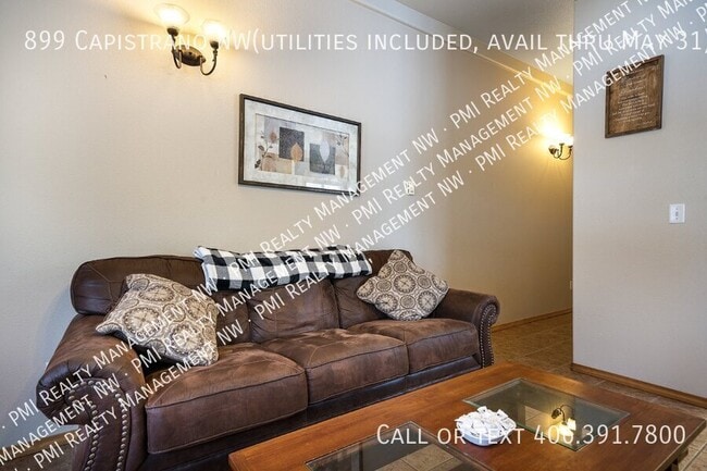 Photo - 899 Capistrano NW