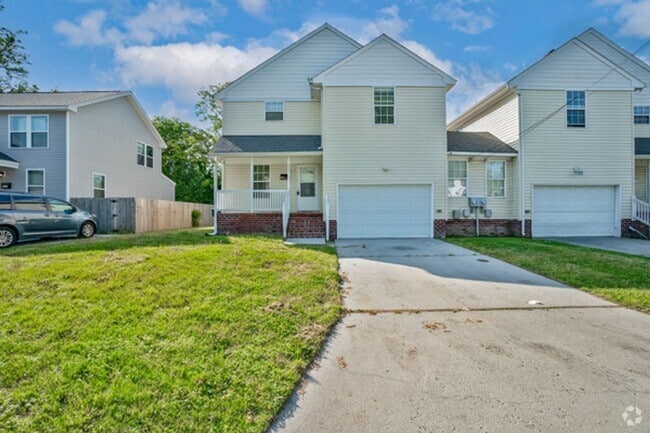 Building Photo - 4 Bed 2.5 Bath Home In Portsmouth