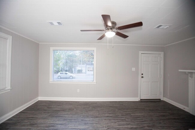 Photo - 5008 Lynch Dr