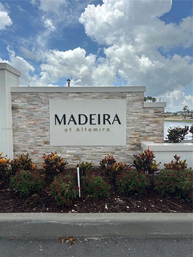 Photo - 2464 SE 24th St