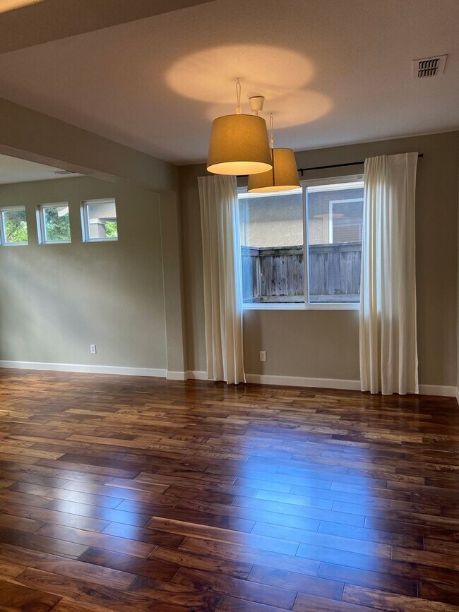 Photo - Parkway Beauty - 4 Bdrm, 2.5 Bath