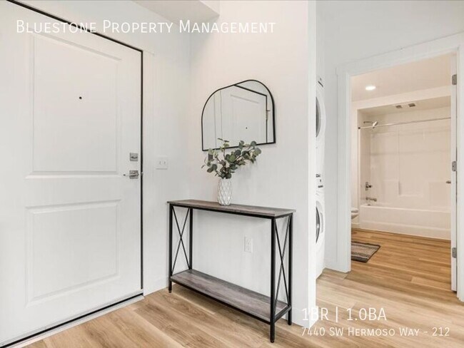 Photo - Experience the comfort and convenience of ... Unidad 212