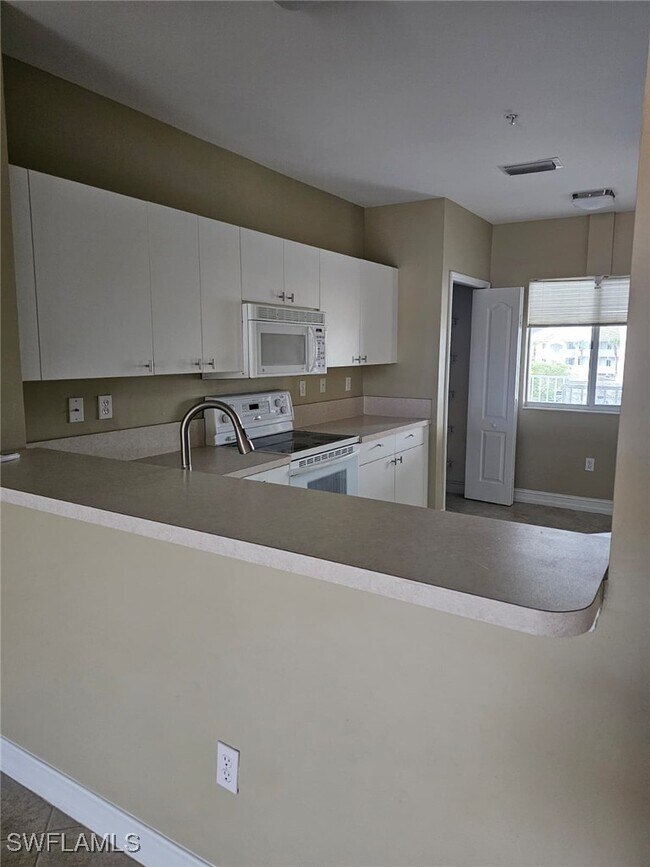 Photo - 7835 Regal Heron Cir Unit 301