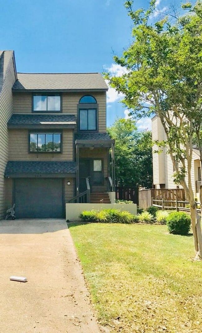 Photo - AERIES ON THE BAY