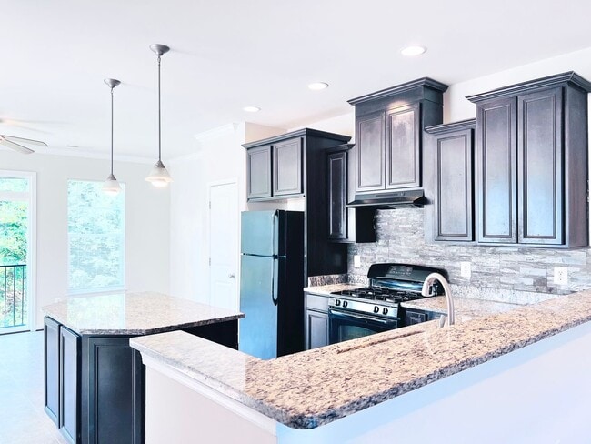 Photo - STAFFORD - 3 BEDROOM TOWNHOUSE - WOODSTREAM