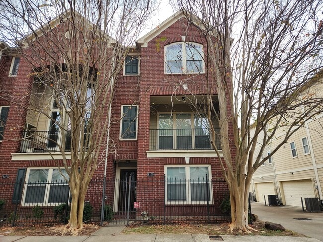 Building Photo - 4100 Blossom St