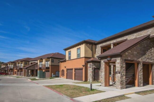 Photo - 2 bedroom in Austin TX 78738 Unit 2018
