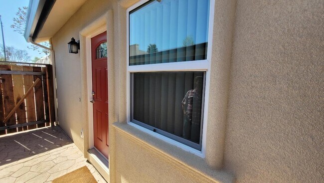 Photo - 1445 Revere Ave Unit 2