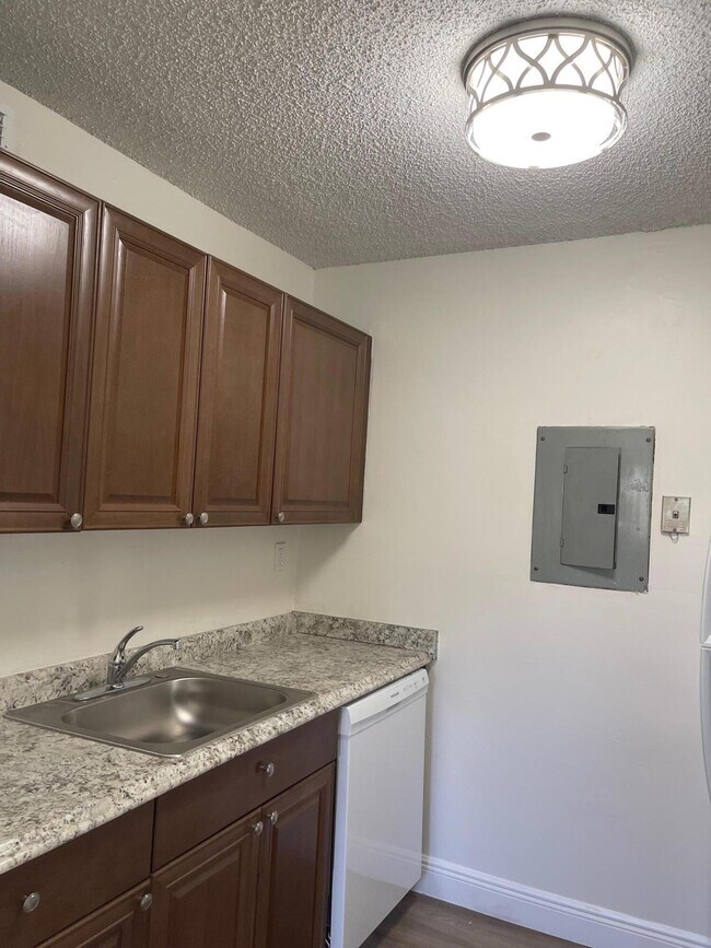 Photo - 1089 Benoist Farms Rd Unidad 207